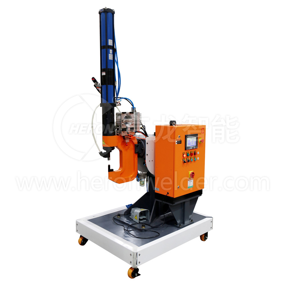 廣州亨龍：機器人鉚接鉗